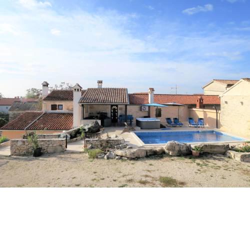 Haus Botra Maria 458S