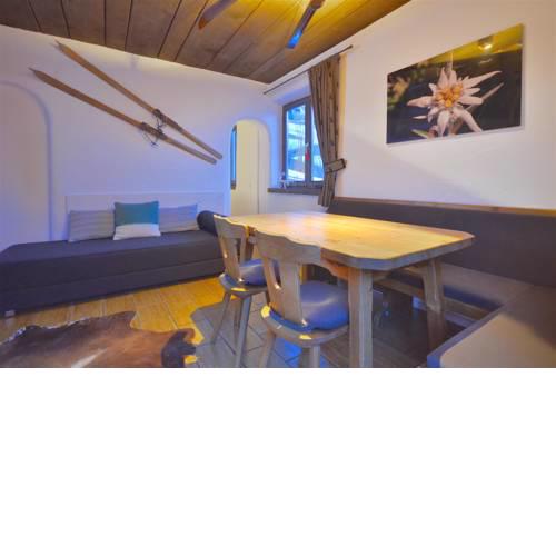 Haus Kitzsteinhorn 7 - Edelweiss by Alpen Apartments