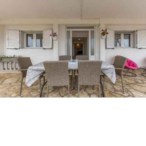 Haus Pia - Wohnung Mera
