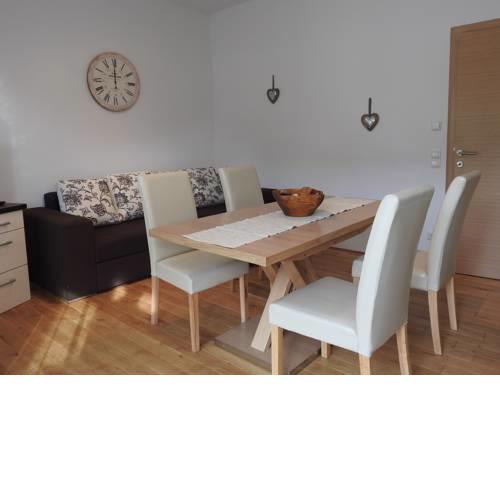 Haus Tomas by ISA AGENTUR