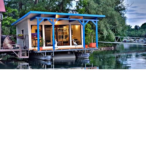 Hausboat "Život na vode"