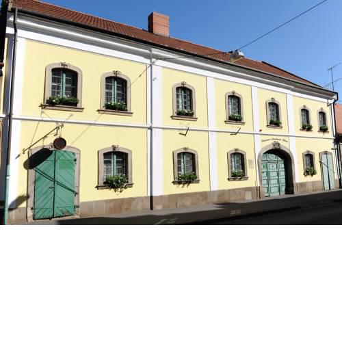 Hauser-Bodnár Ház