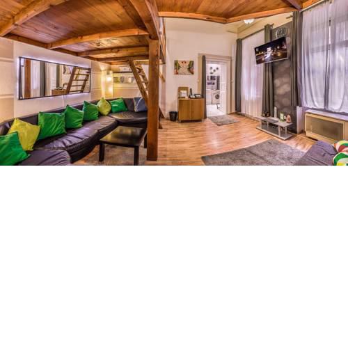 Heart Of BP Apartment