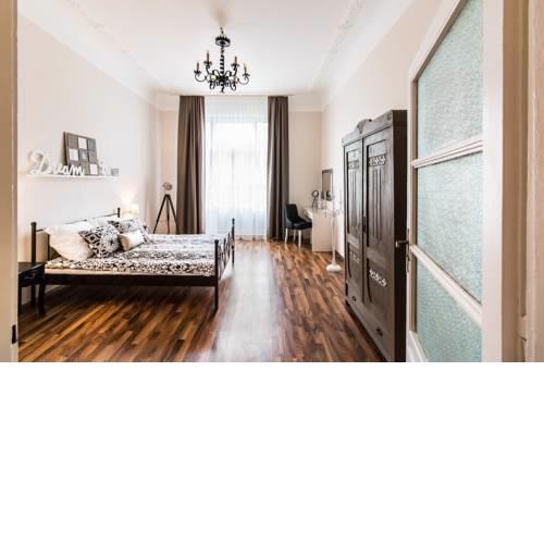 Heart of Budapest Apartment