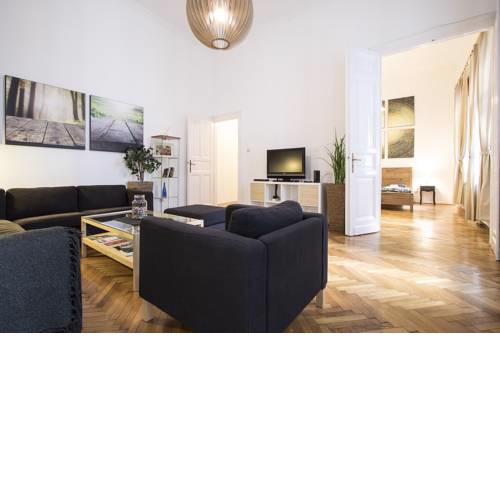 Heart of the city, entire very big apartment