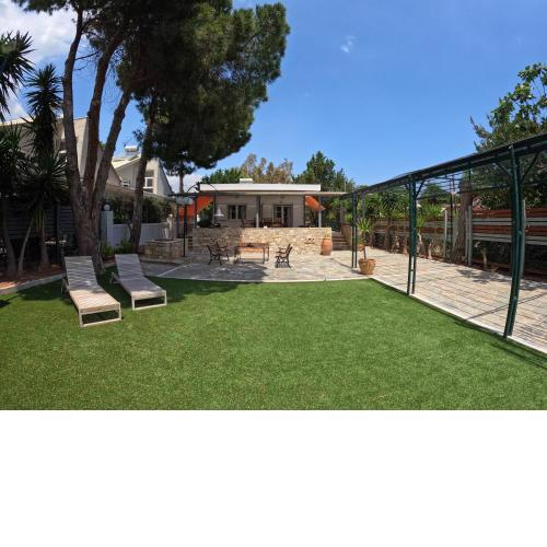Hector Villa Airport by Airstay