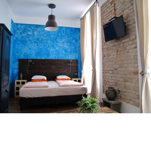 Hedonist Lodge
