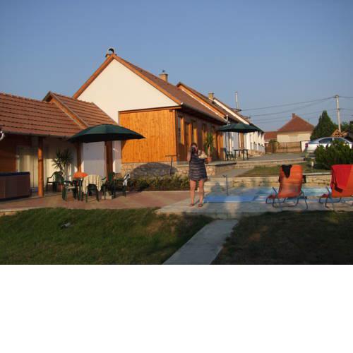 Hegyalja Gyöngyszeme Panzió