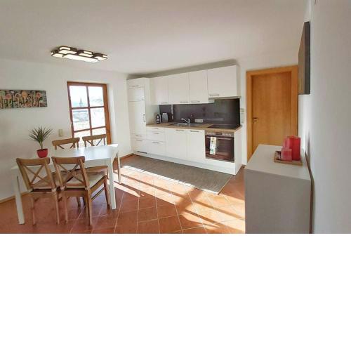 Helle Ferienwohnung am Wallersee