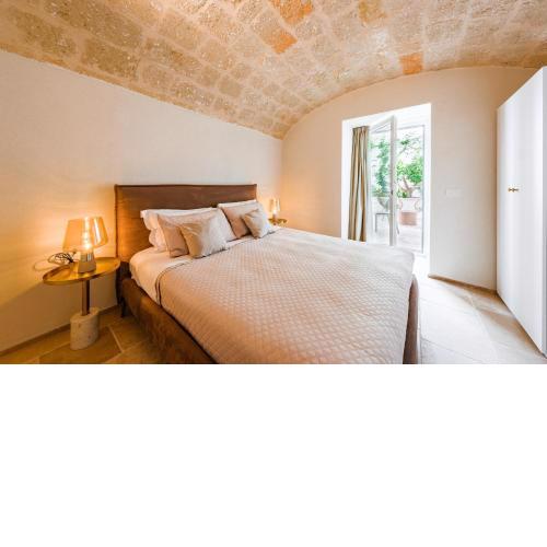 HelloAPULIA Charming Palazzo Clemente - self-catering suites with aircondition