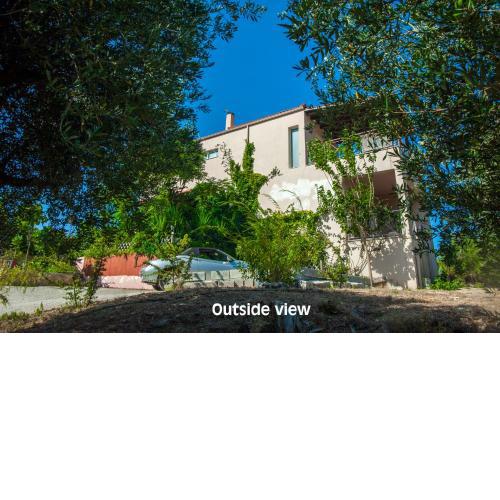 Helmata Villa with privecy