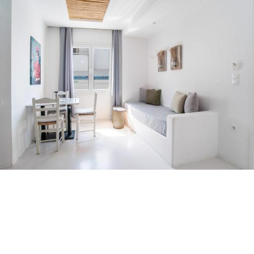 Helmos Premium Studio