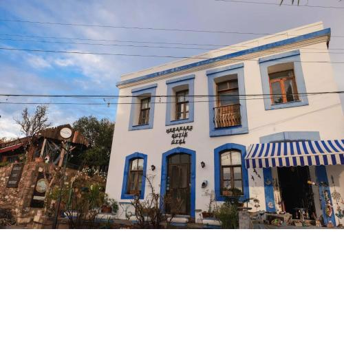 HERAKLES HOTEL