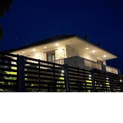 Heraklia villa sea view