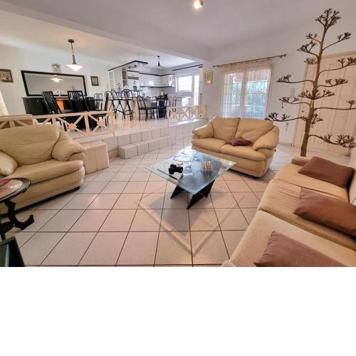 Heraklion flat , near the aiport