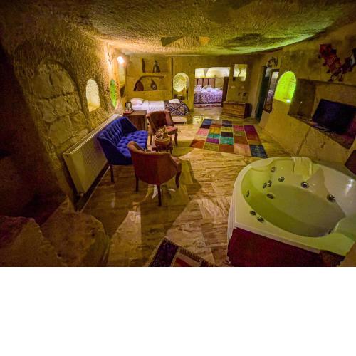 Heritage Cave Suites