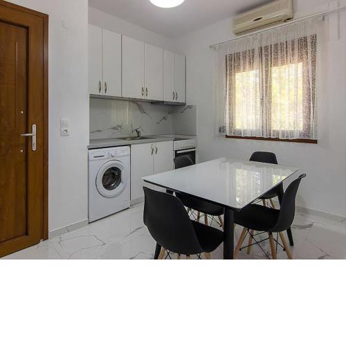 Hersonissos Modern One Bedroom Apartment Beachside