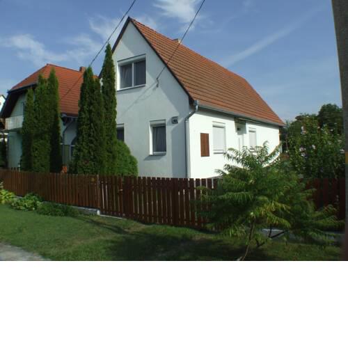Hibiscus Garden House