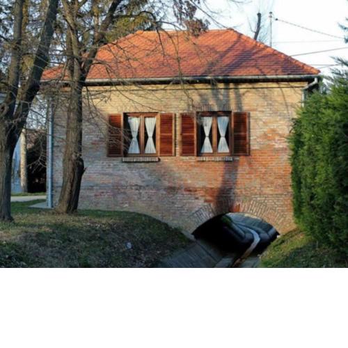 Híd-ház