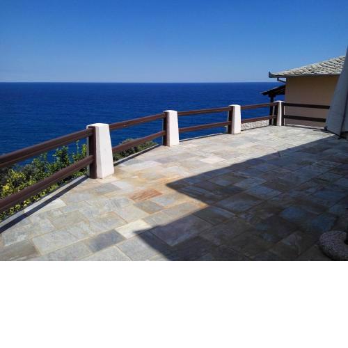 Hideaway in Damouchari, a retreat close to Papa Nero with private access to sea ANNA's HORIZON