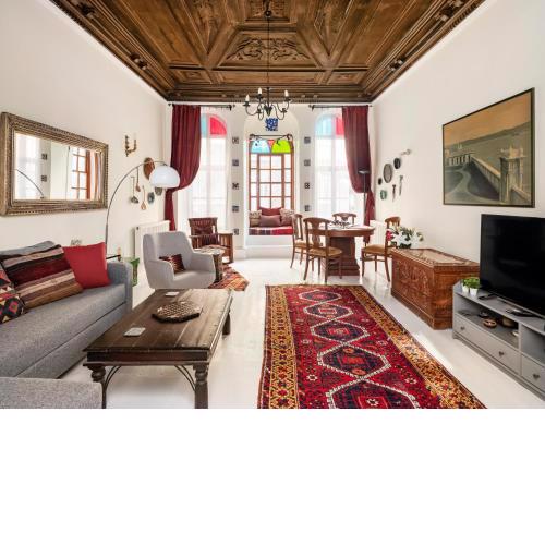High Ceiling Authentic Historic Ottoman Home! #49