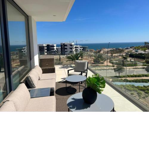 Higueron West Luxury Apartment, Ocean View, next to Marbella