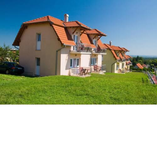 Hillside Apartmanok