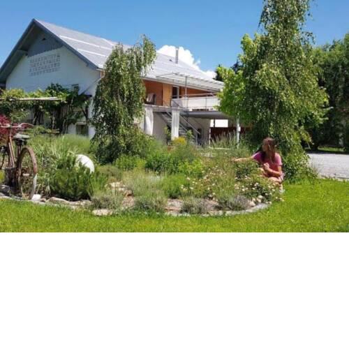Hillside Bio Resort Apartment with Mountain View