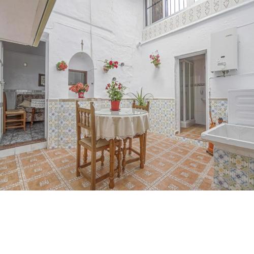 Hilltop Holiday Home in Villanueva de San Juan