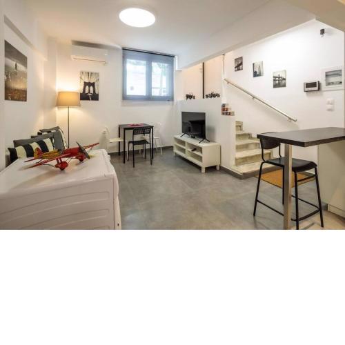 Hilton area brand new comfortable apartment
