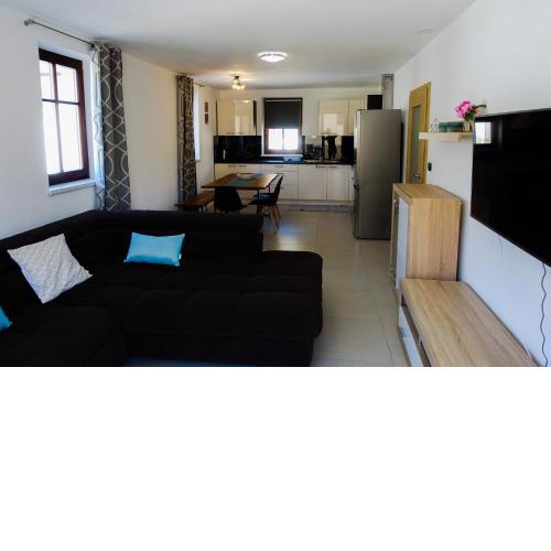 Hiša Mišc, Apartmaji Hosnar