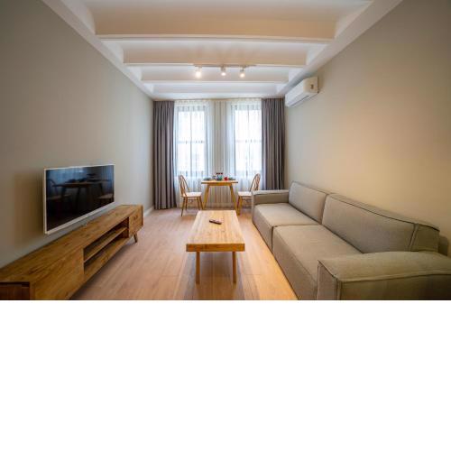 Historic 1 Bedroom Galata Apt-Heart of Istanbul Kuledibi 2