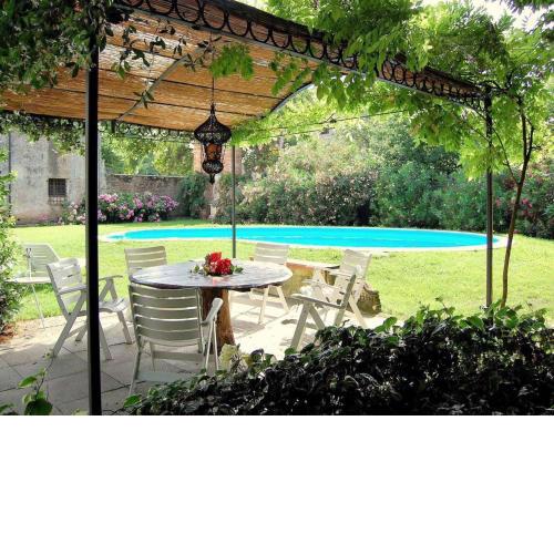 Historic Venetian Style Castle in Piombino Dese with Pool