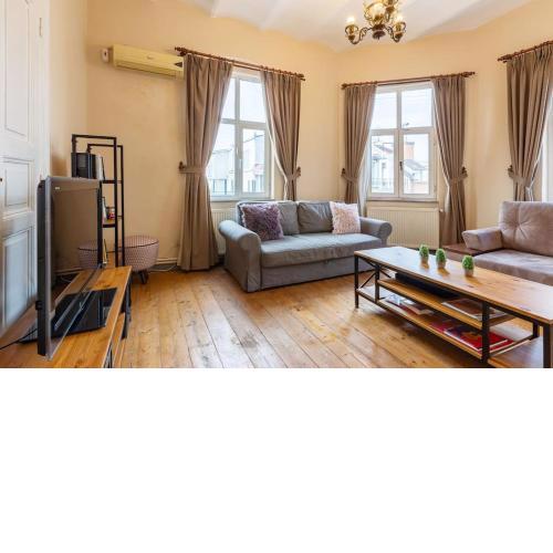 Historical, Comfy 2+1 Apartment
