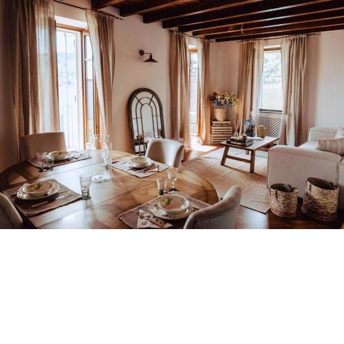 Historical Penthouse on Isola dei Pescatori