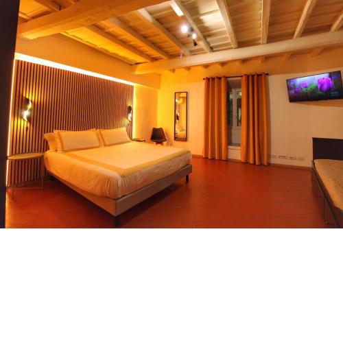 Historic,Elegant 2 Bedroom Apt near Pantheon By YourHost