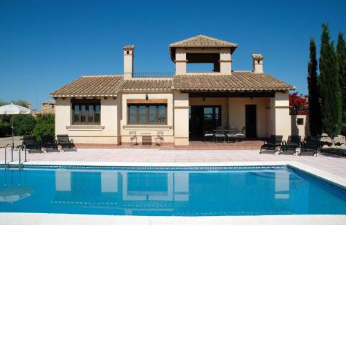 HL 001 Holiday rentals 3 Bedrooms 2 Bathroom