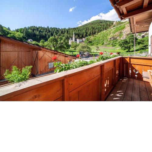 Hof am Schloss Apartement Enzian