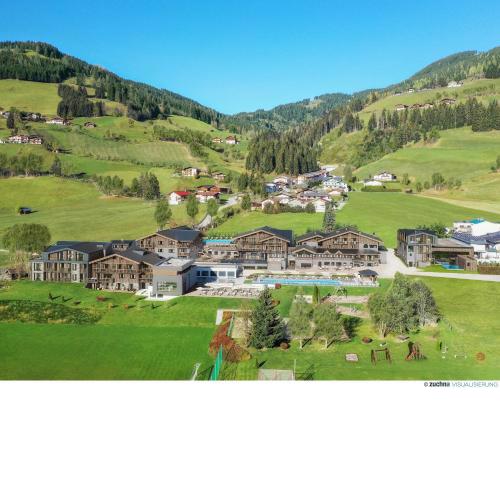 Hofgut Apartment & Lifestyle Resort Wagrain