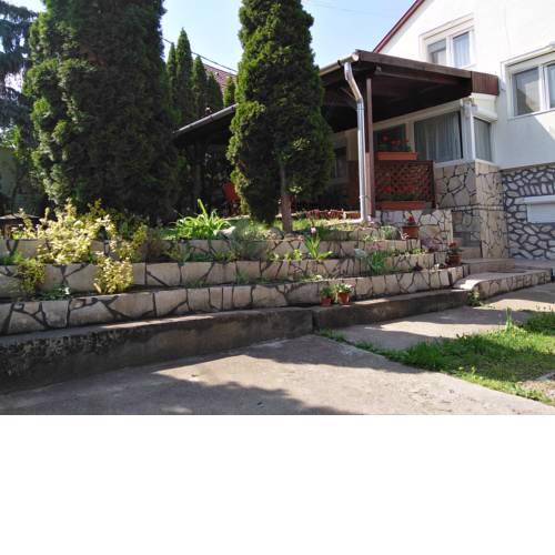 Holdviola apartman