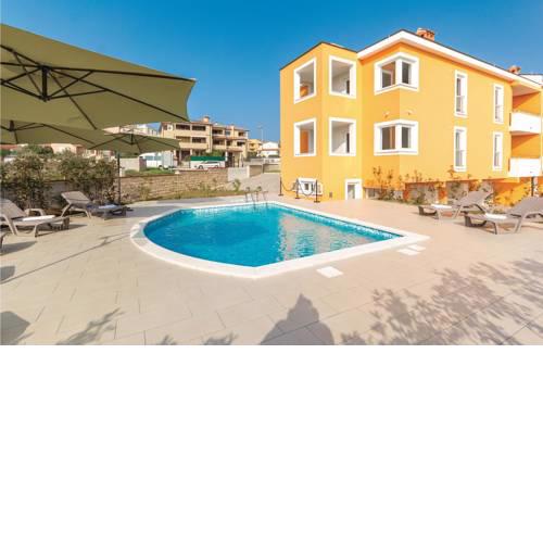 Holiday Apartment Premantura 09