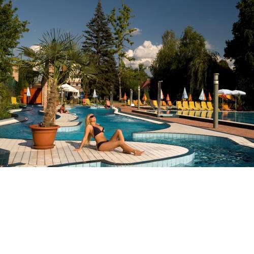 Holiday Beach Budapest Wellness Hotel with Sauna Park