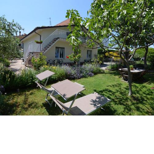 Holiday home 800 metres from the beaches