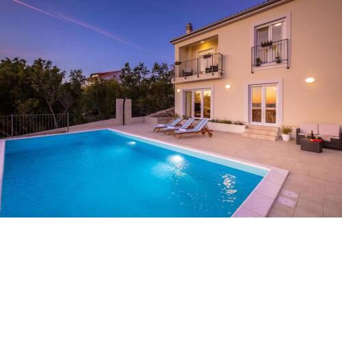 Holiday Home Aqua