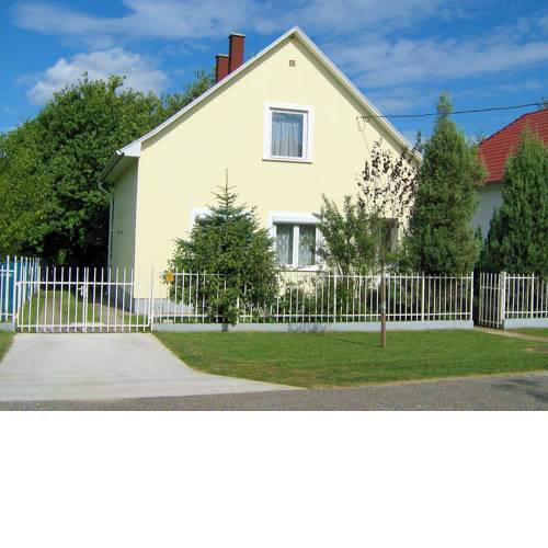 Holiday Home Balaton H2046