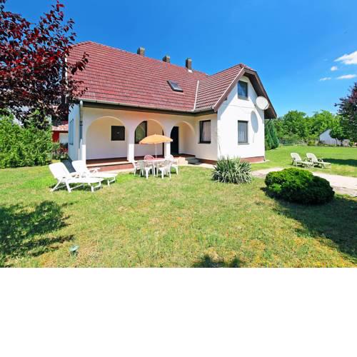 Holiday Home Balaton H2074
