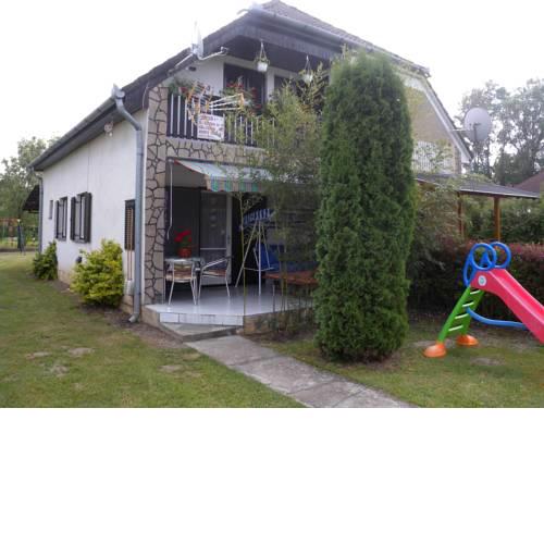 Holiday home Balatonbereny/Balaton 18152