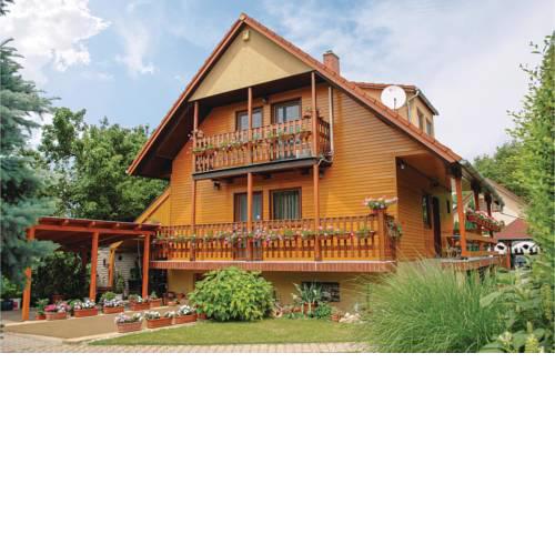 Holiday home Barackfa utca-Siofók-Szabadifürdö