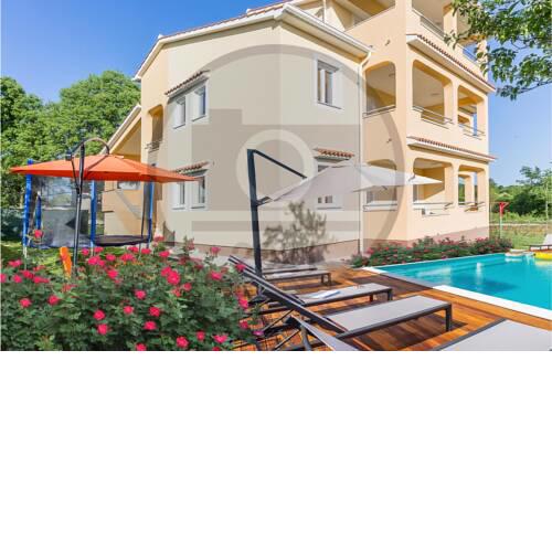 Holiday Home Barban 01