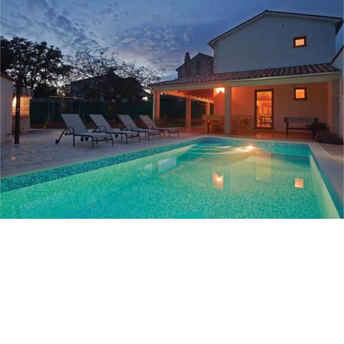 Holiday home Barban 53
